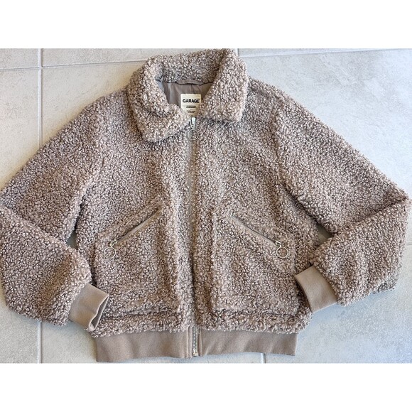 Garage Jackets & Blazers - Garage Beige Shearling Full Zip Collared Short Jacket with Zipped Pockets P/S